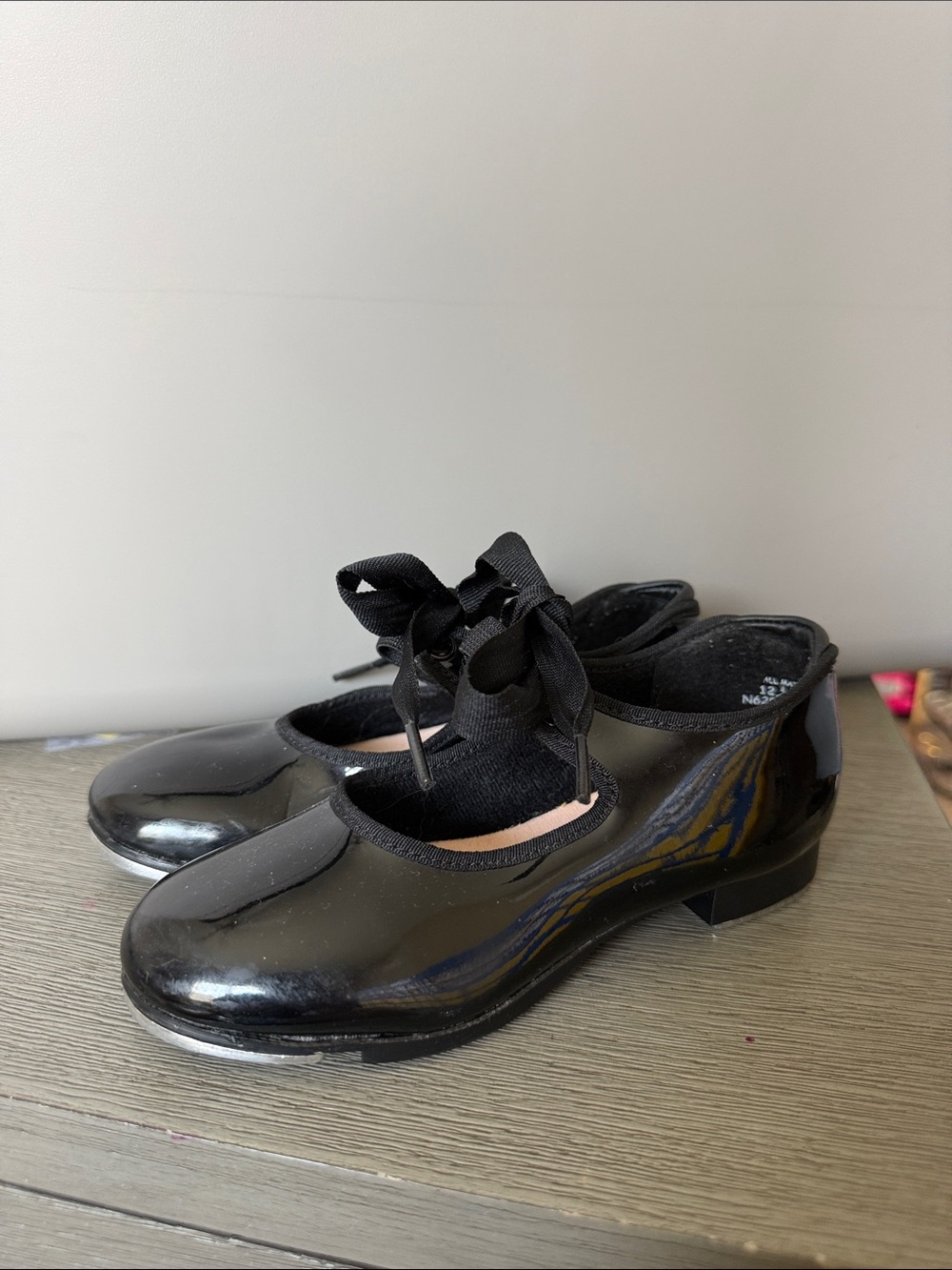 Girls Black Patent capezio tap shoes